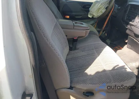 2001 Ford F-150 Xl/Xlt z USA, uszkodzony, nr VIN 1FTZF17211NB49265